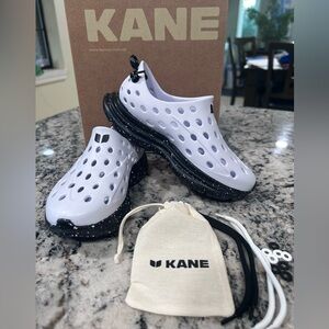 Kane Revive "White/Black" Preschool Kids' Shoe